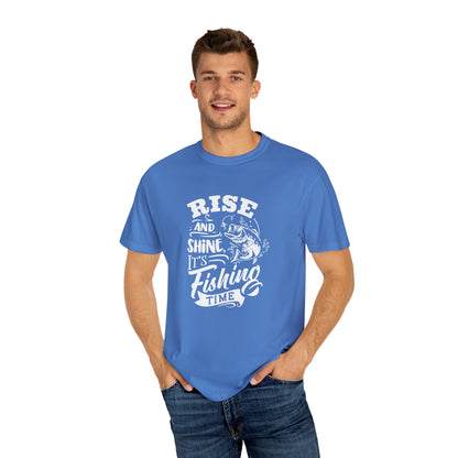 "Dawn to Dusk Angler: Seize the Fishing Day" T-Shirt