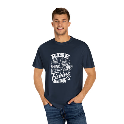 "Dawn to Dusk Angler: Seize the Fishing Day" T-Shirt