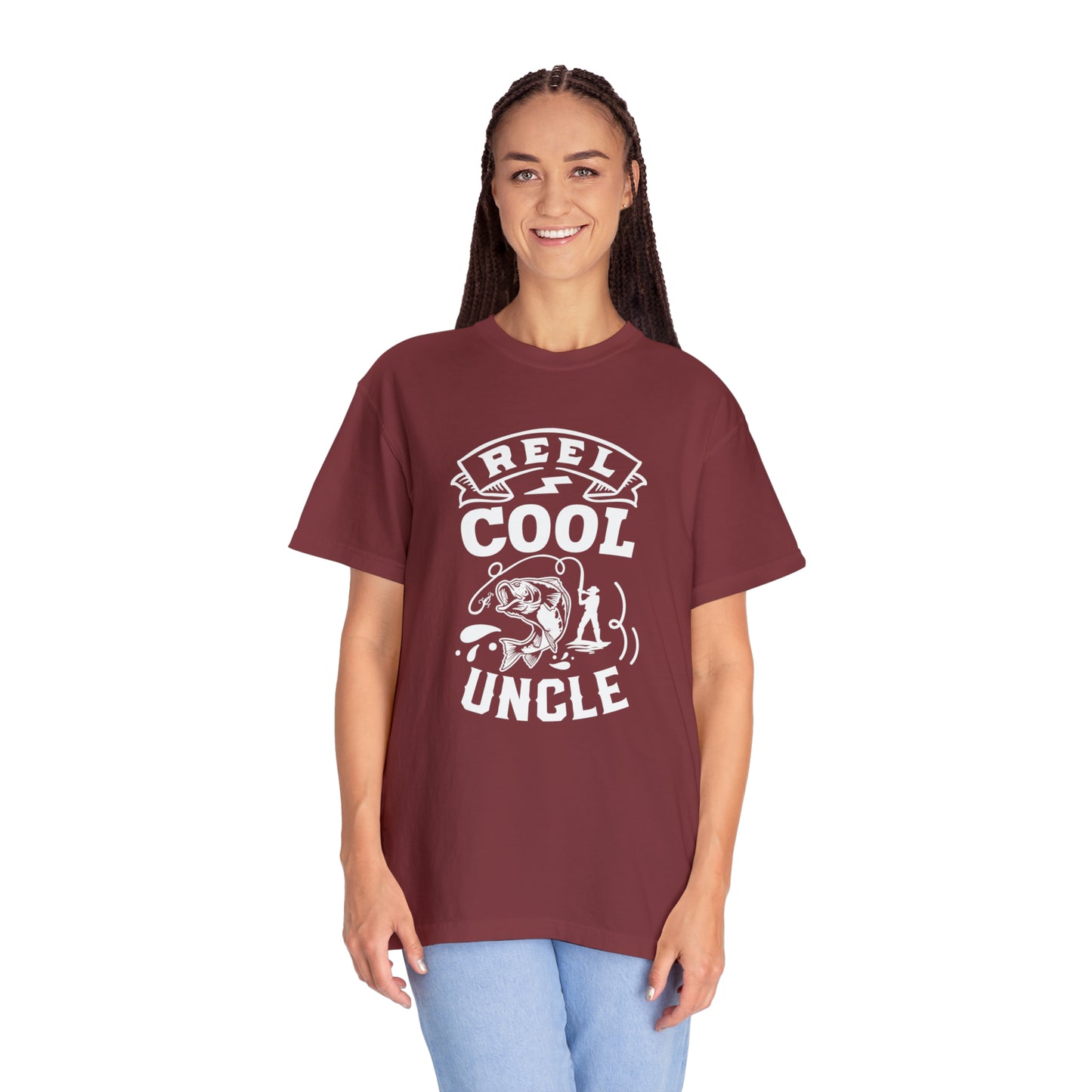 Reel Cool Uncle: Embrace Style and Fun with This T-Shirt!