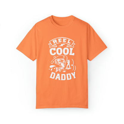 Camiseta "Reel Cool Daddy: una declaración elegante para los entusiastas de la pesca"