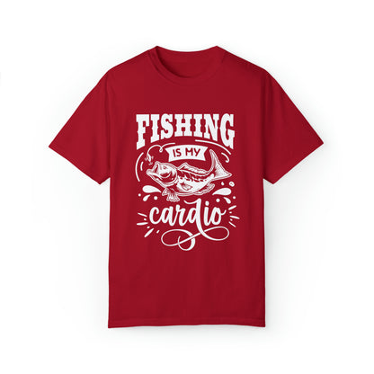 ¡Disfruta de la diversión con nuestra camiseta Fishing is my Cardio!