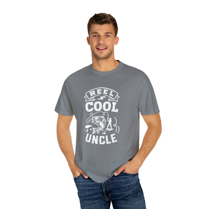 Reel Cool Uncle: Embrace Style and Fun with This T-Shirt!