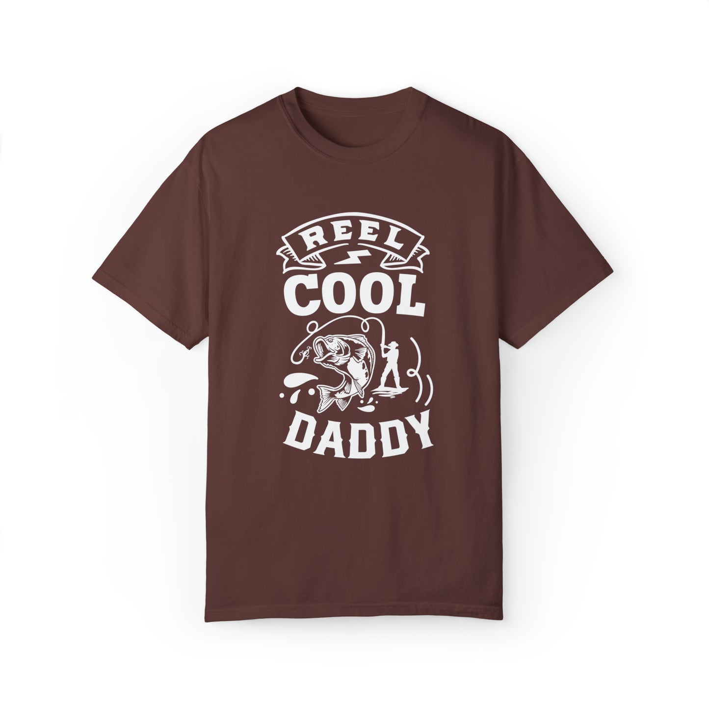 "Reel Cool Daddy: A Stylish Statement for Fishing Enthusiasts" T-Shirt