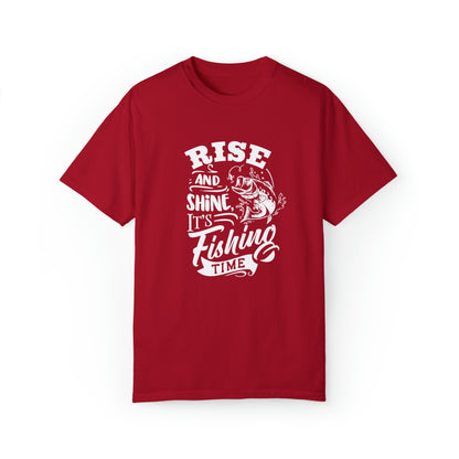 "Dawn to Dusk Angler: Seize the Fishing Day" T-Shirt