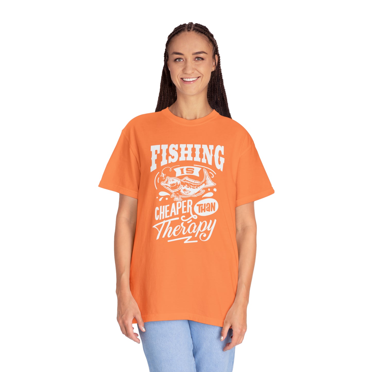 Reel in Tranquility: Camiseta de terapia de pesca