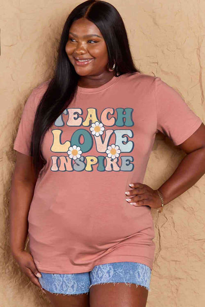 Camiseta de algodón con gráfico TEACH LOVE INSPIRE de talla grande de Simply Love