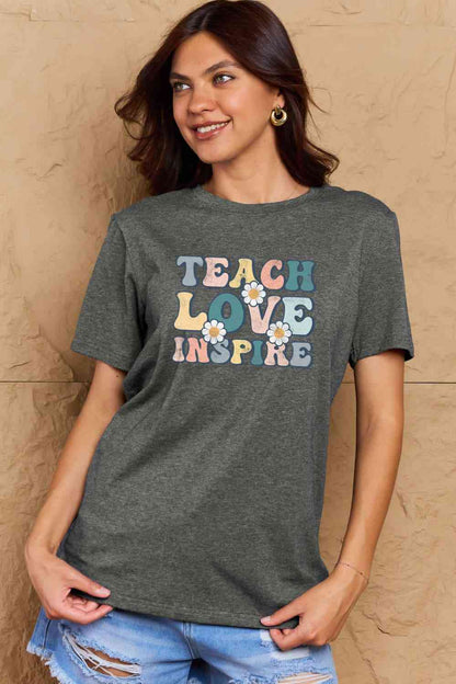 Camiseta de algodón con gráfico TEACH LOVE INSPIRE de talla grande de Simply Love