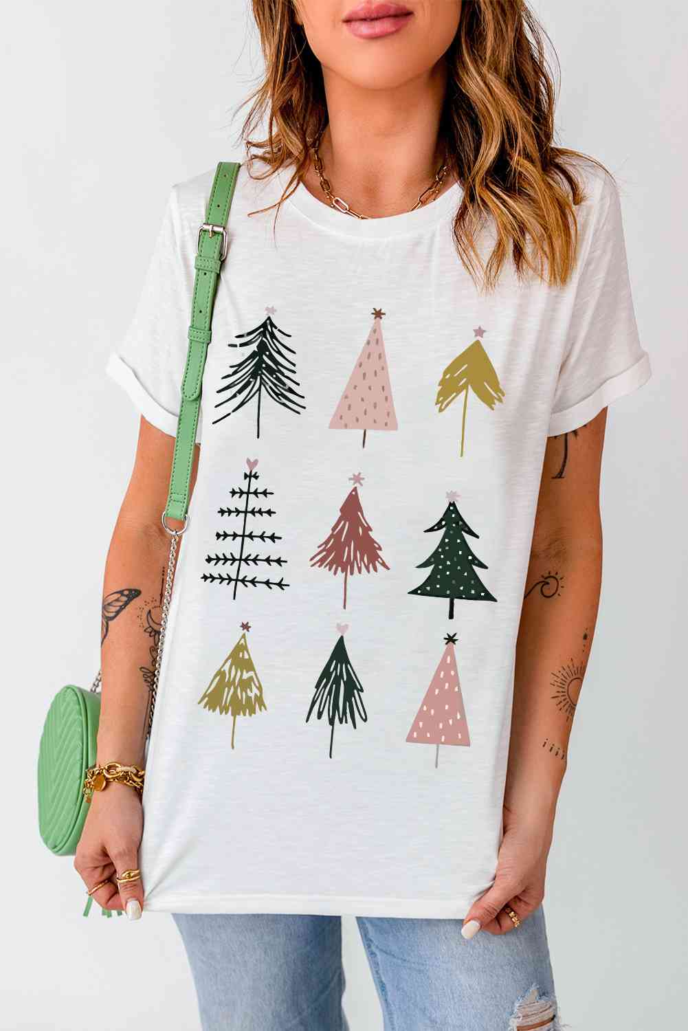 Camiseta de manga corta con gráfico de árbol de Navidad
