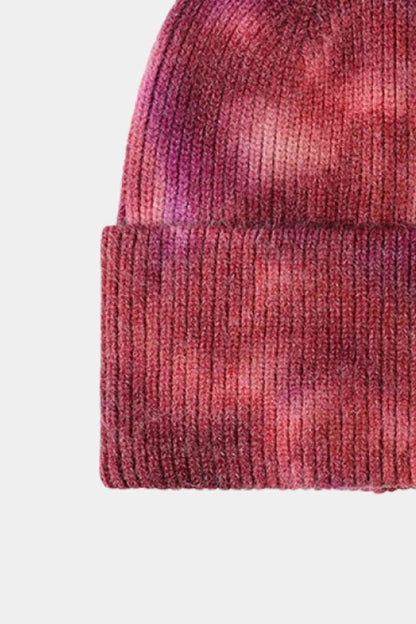 Gorro de punto acanalado con puños teñidos anudados