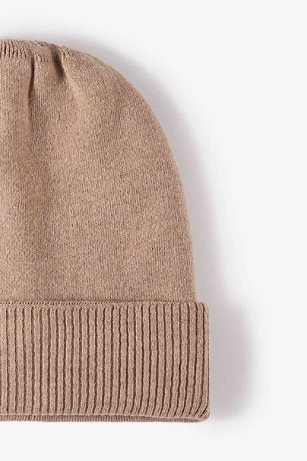 Gorro de punto con puños