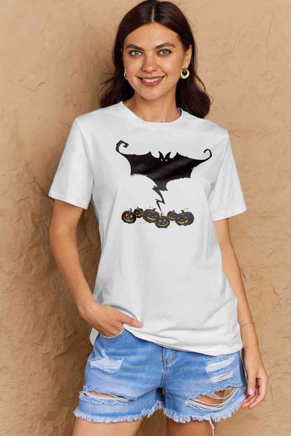 Camiseta de algodón con gráfico de murciélago y calabaza de tamaño completo de Simply Love