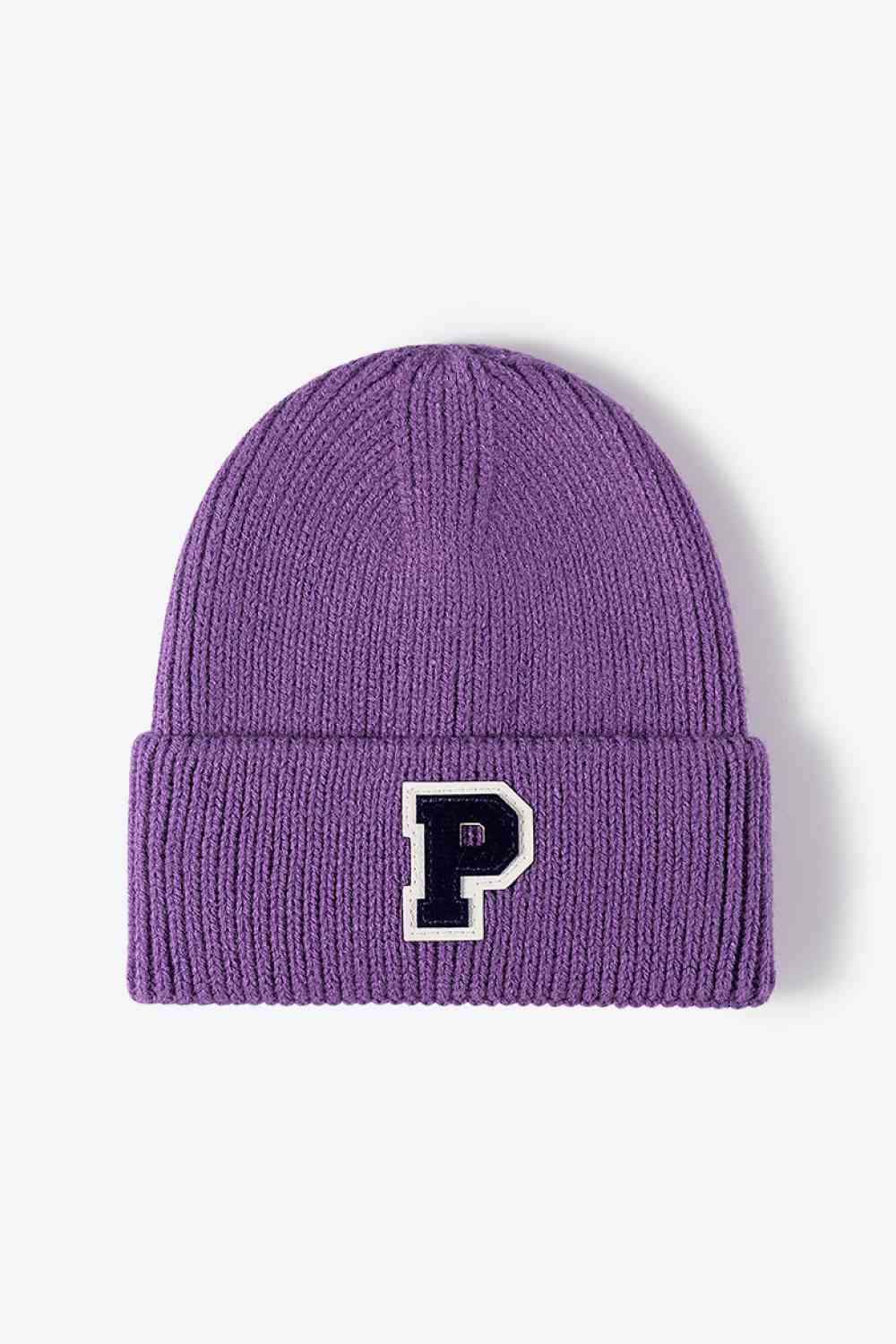 Gorro de punto con puños y parche de letras