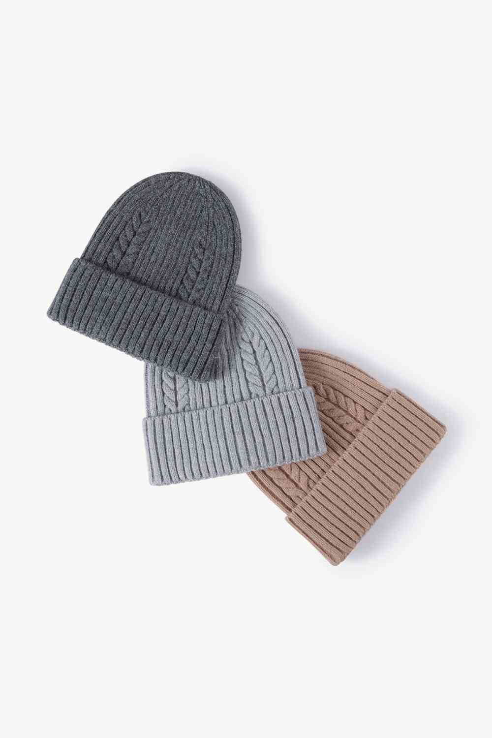 Gorro con puños de punto trenzado