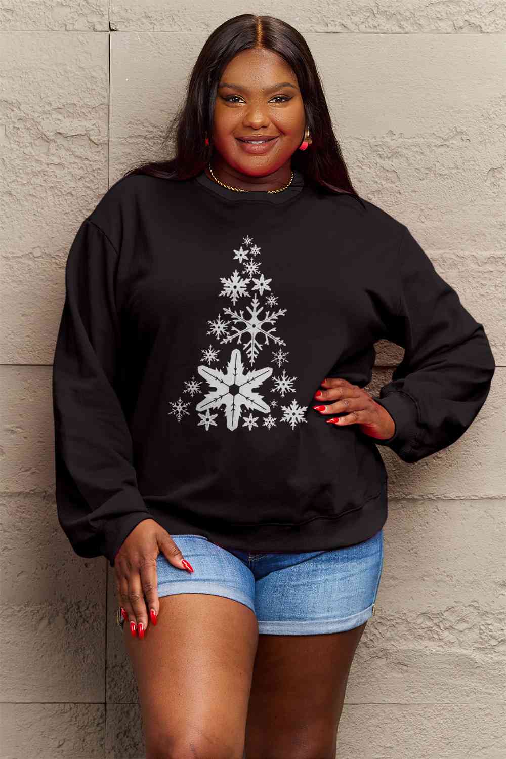 Sudadera con estampado de árbol de Navidad y copo de nieve de tamaño completo de Simply Love