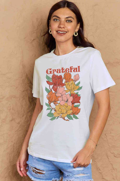 Camiseta de algodón con estampado de flores GRATEFUL de talla grande de Simply Love