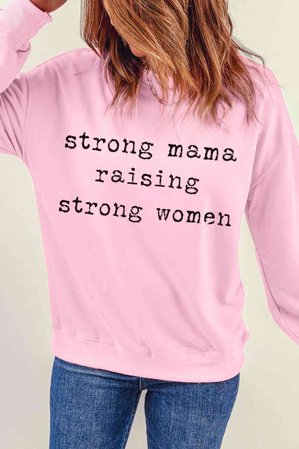 STRONG MAMA RAISING STRONG Women グラフィック スウェットシャツ