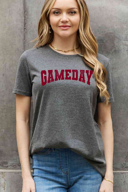 Camiseta de algodón con gráfico GAMEDAY de tamaño completo de Simply Love