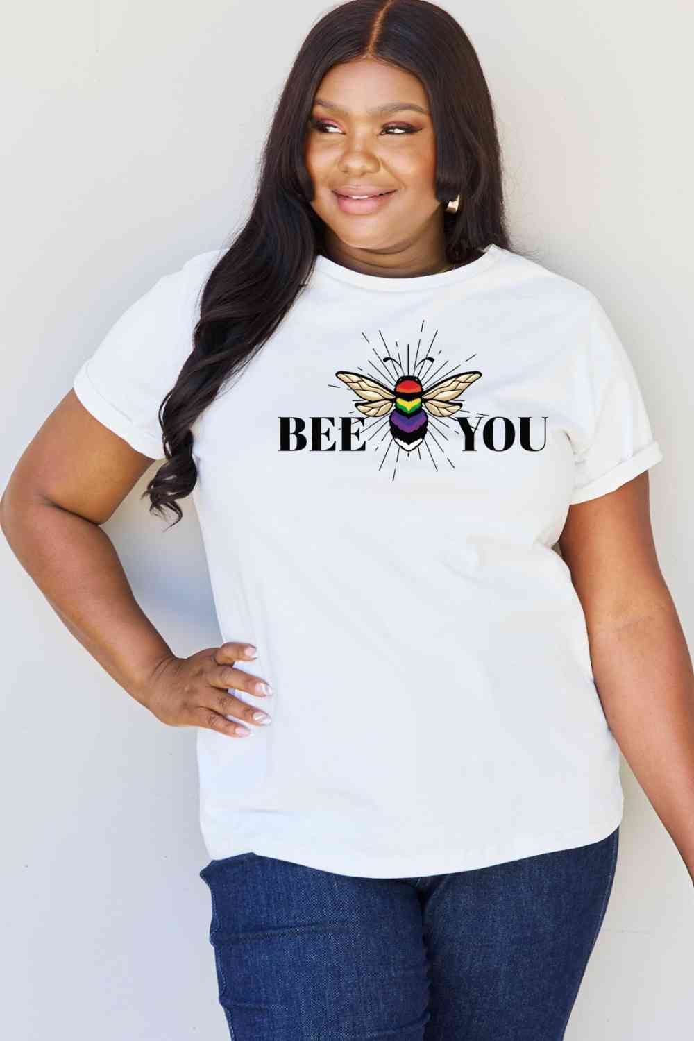 Camiseta gráfica BEE YOU de tamaño completo de Simply Love