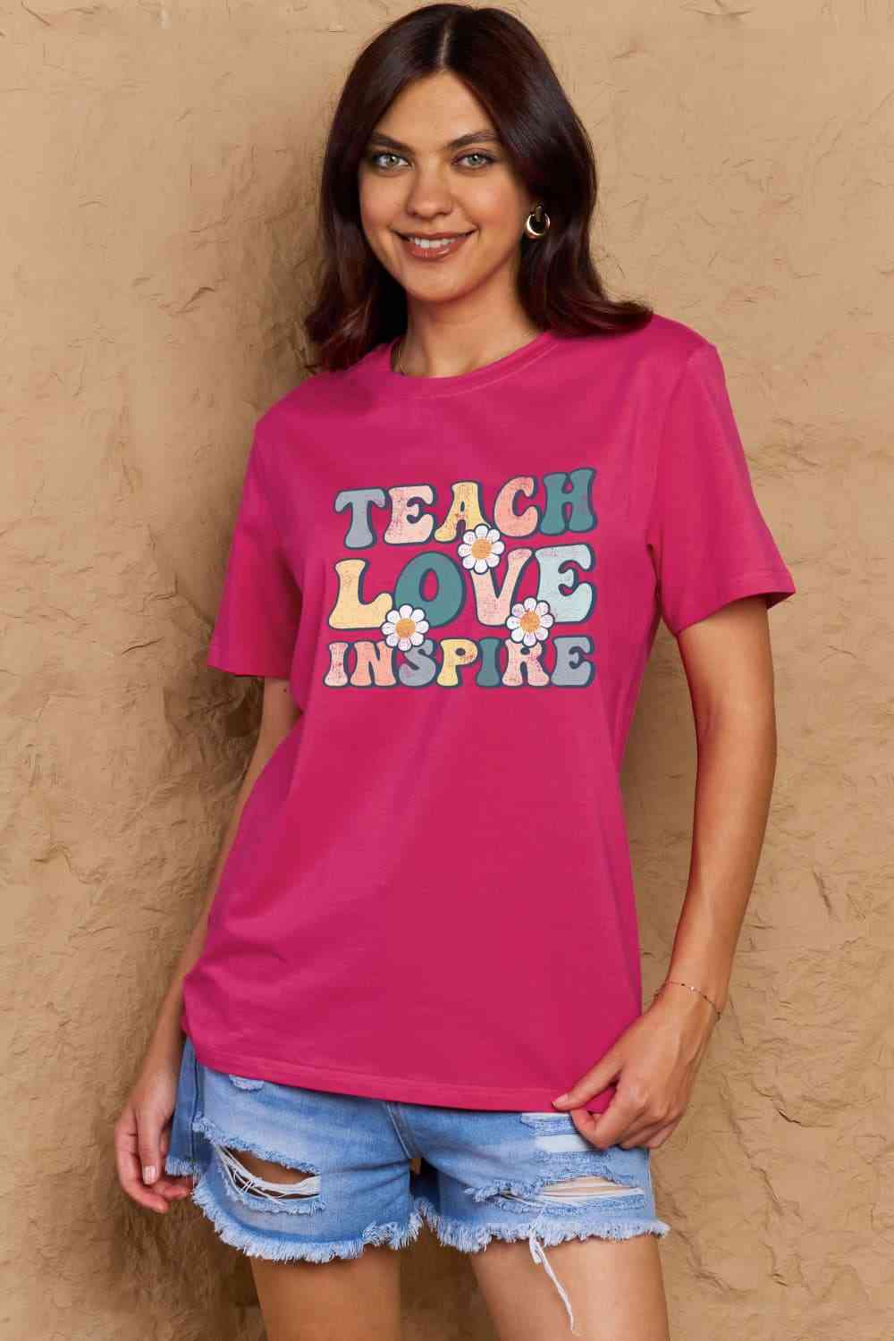 Simply Love フルサイズ TEACH LOVE INSPIRE グラフィック コットン T シャツ