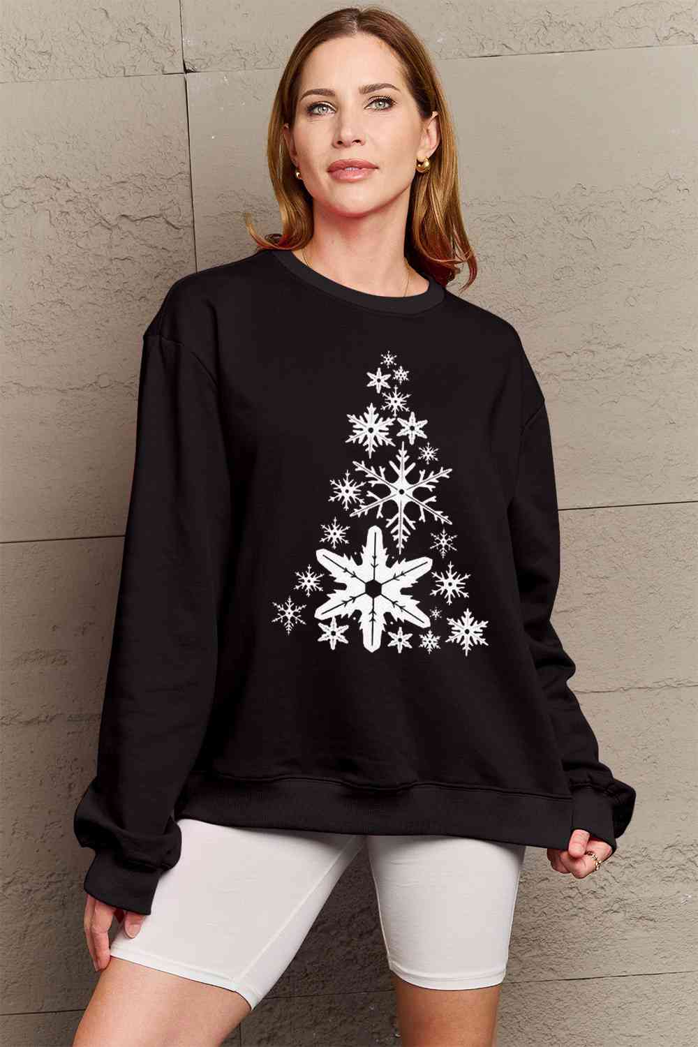 Sudadera con estampado de árbol de Navidad y copo de nieve de tamaño completo de Simply Love