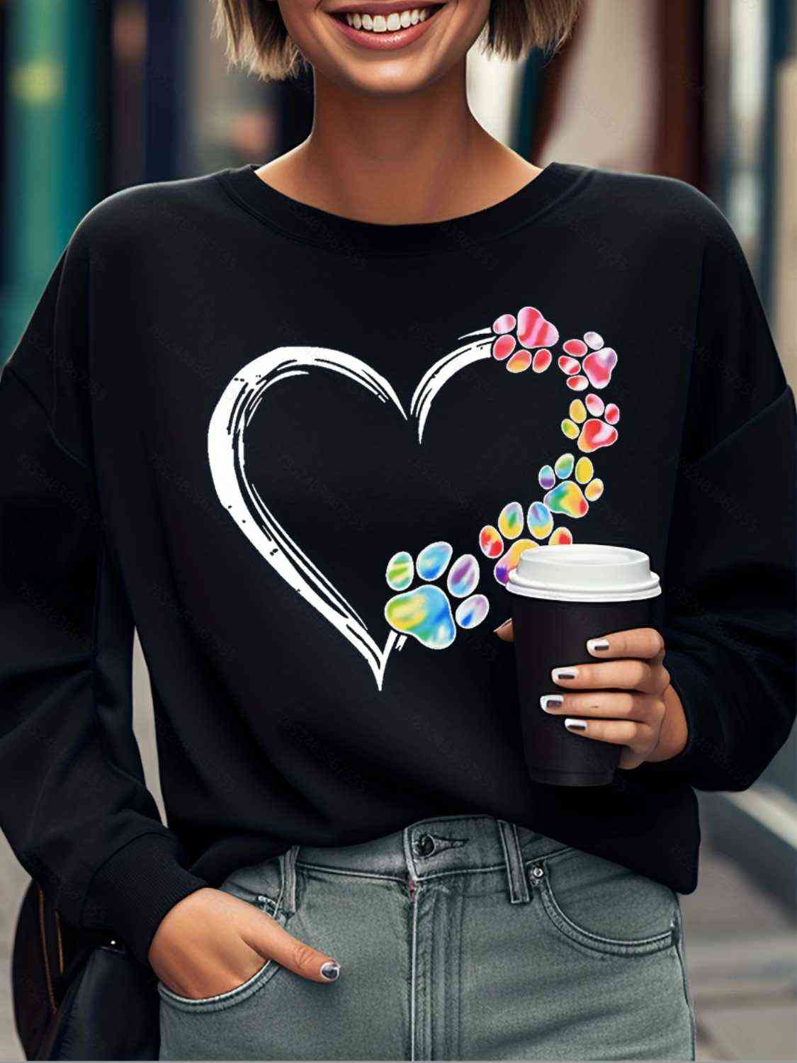 Sudadera con cuello redondo y gráfico de corazón