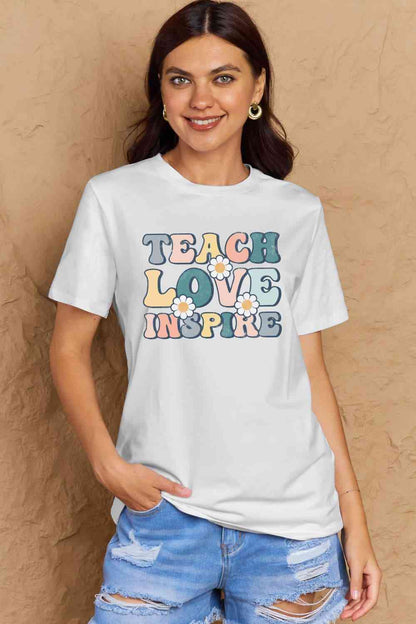 Camiseta de algodón con gráfico TEACH LOVE INSPIRE de talla grande de Simply Love