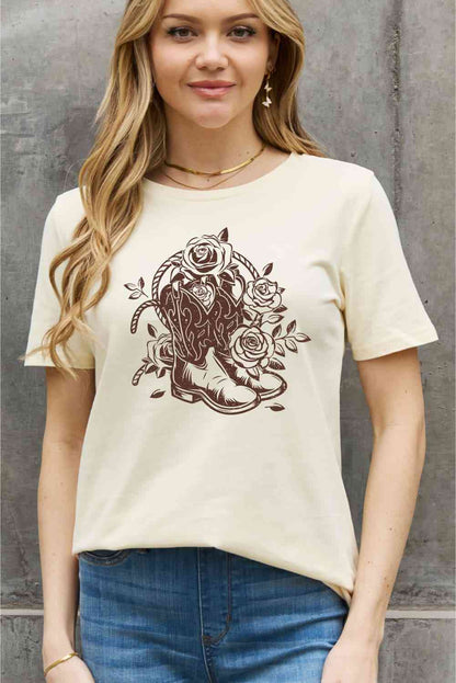 Camiseta de algodón con estampado de flores y botas vaqueras de tamaño completo de Simply Love