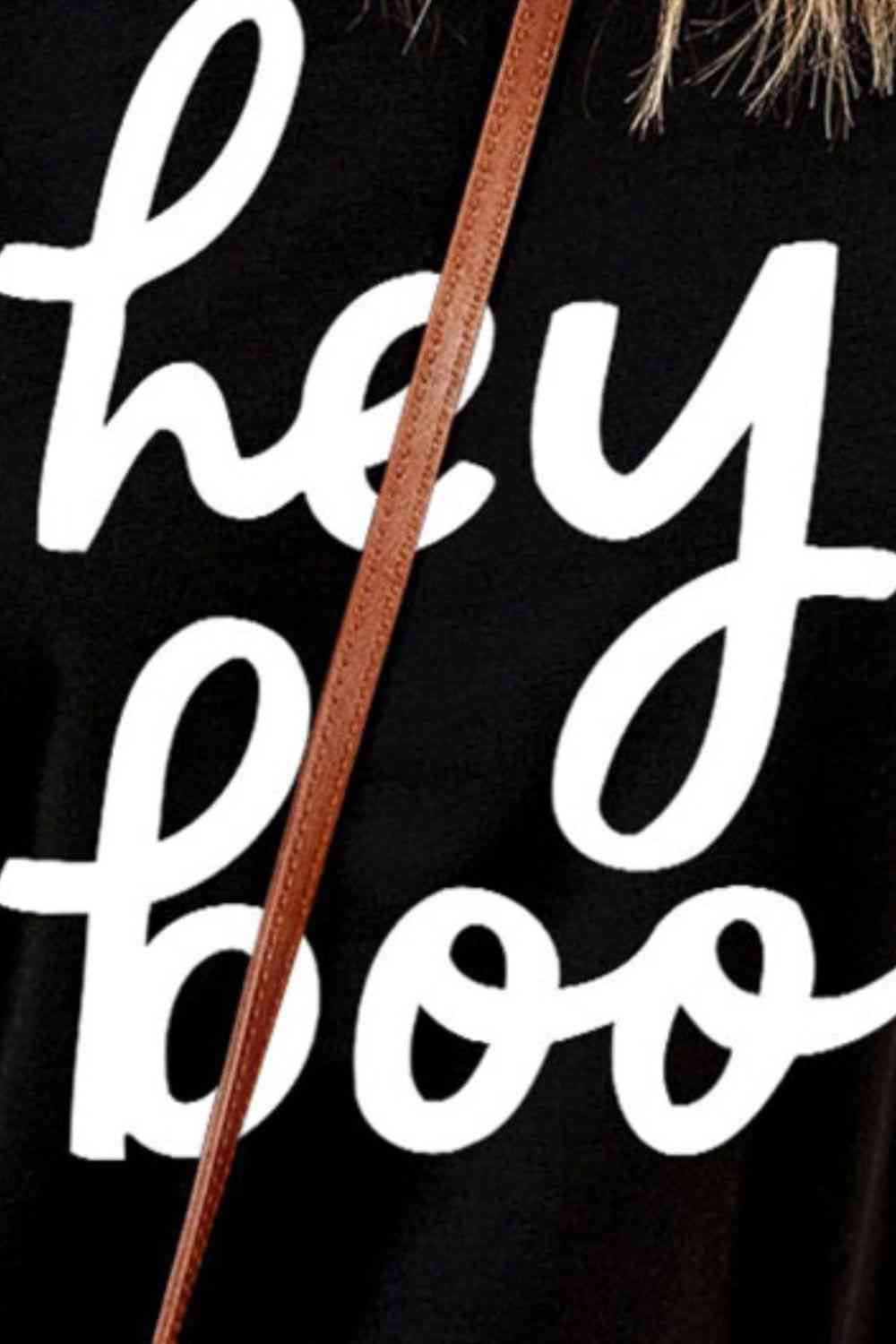 HEY BOO Camiseta gráfica con cuello redondo