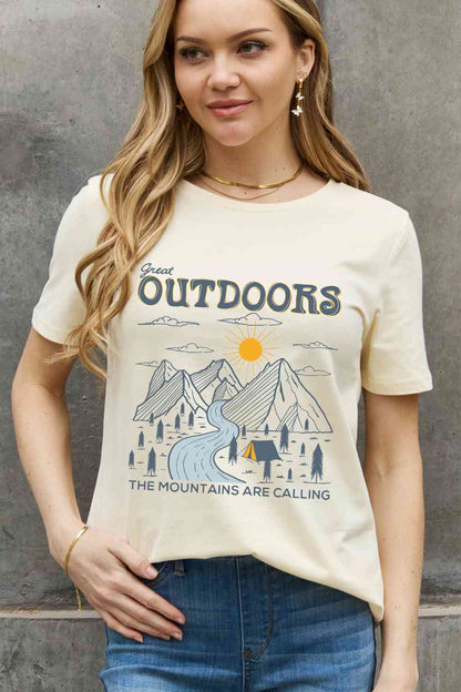 Camiseta de algodón con estampado GREAT OUTDOORS de tamaño completo de Simply Love