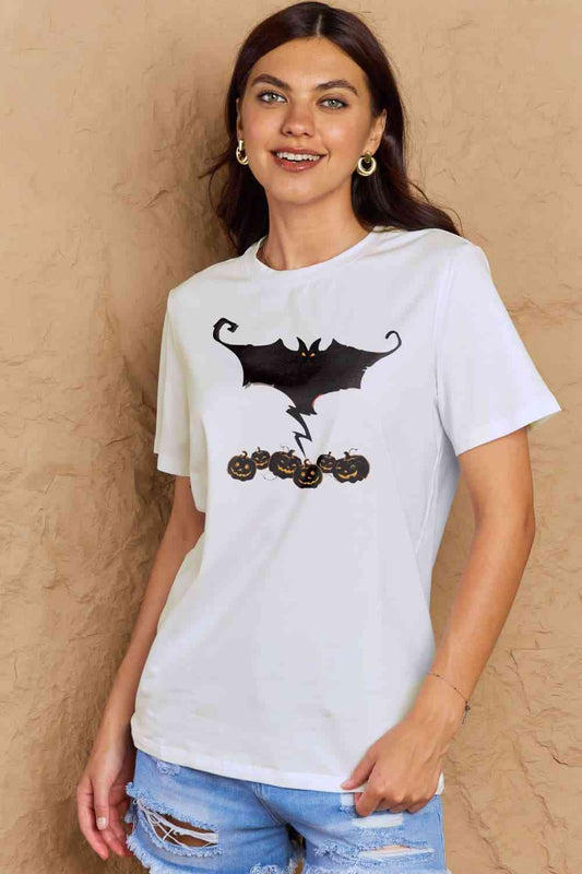 Camiseta de algodón con gráfico de murciélago y calabaza de tamaño completo de Simply Love