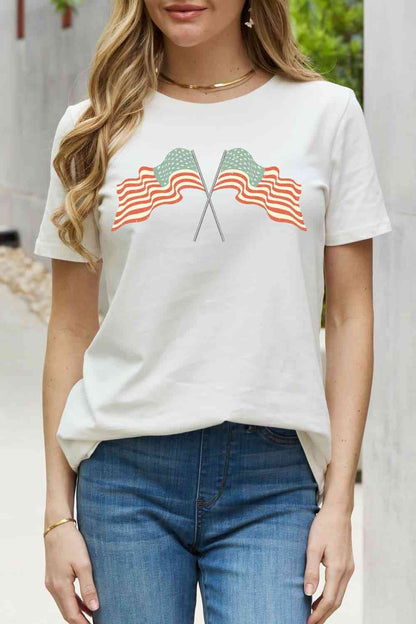 Camiseta de algodón con gráfico de bandera estadounidense de Simply Love