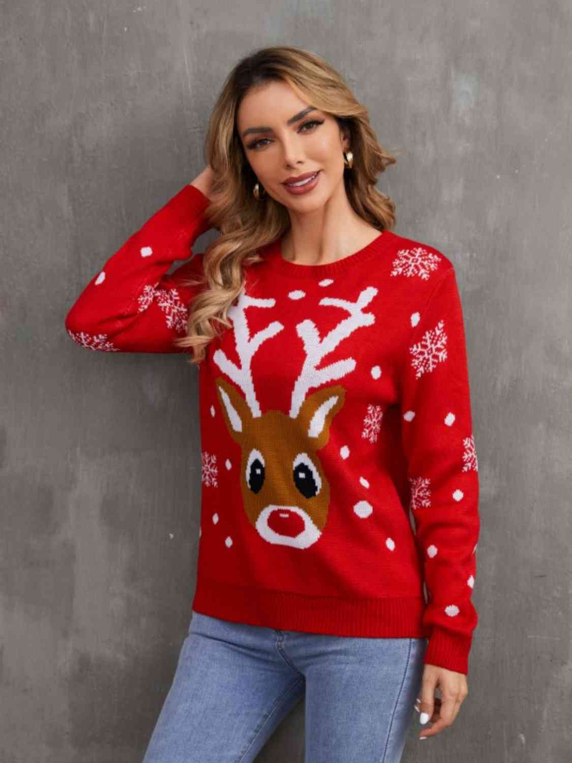 クリスマステーマのラウンドネックセーター