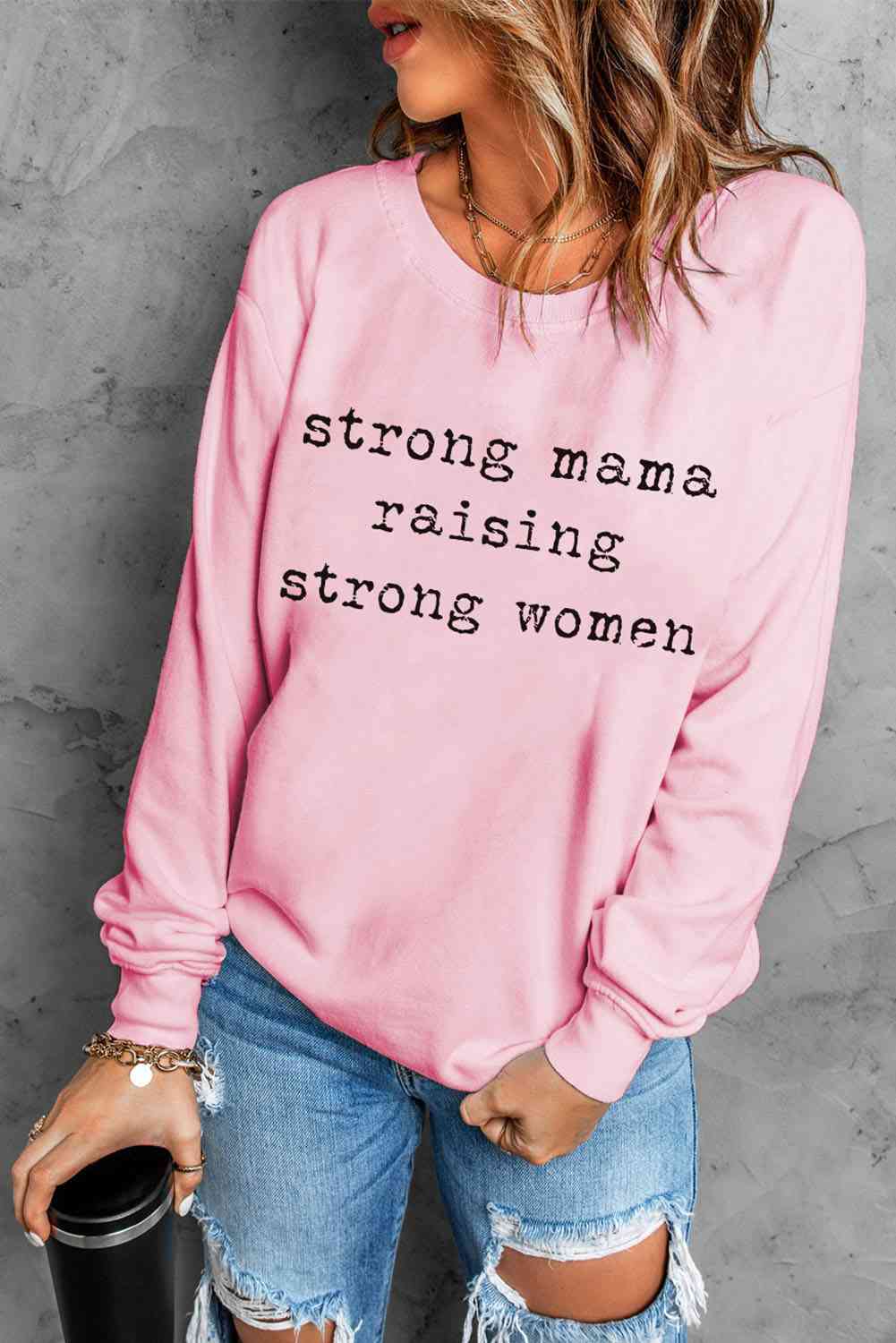 STRONG MAMA RAISING STRONG Women グラフィック スウェットシャツ