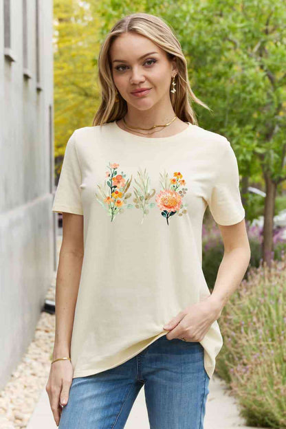 Camiseta de algodón con cuello redondo y estampado floral de Simply Love