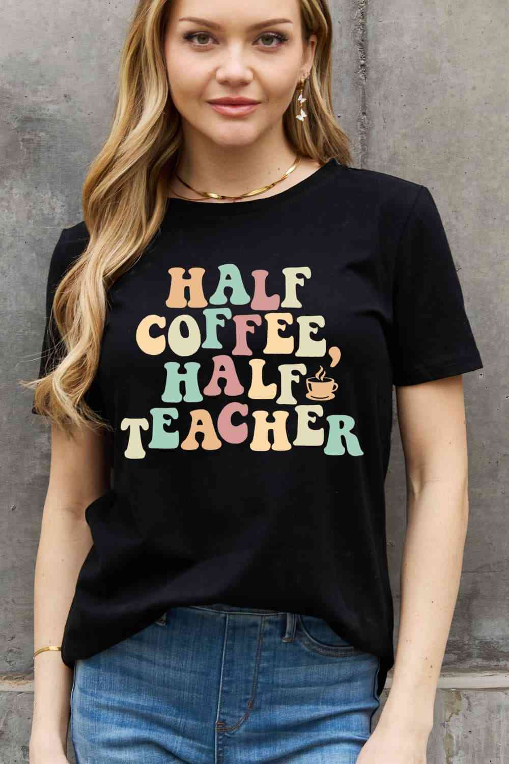 Simply Love フルサイズ HALF COFFEE HALF TEACHER グラフィック コットン T シャツ