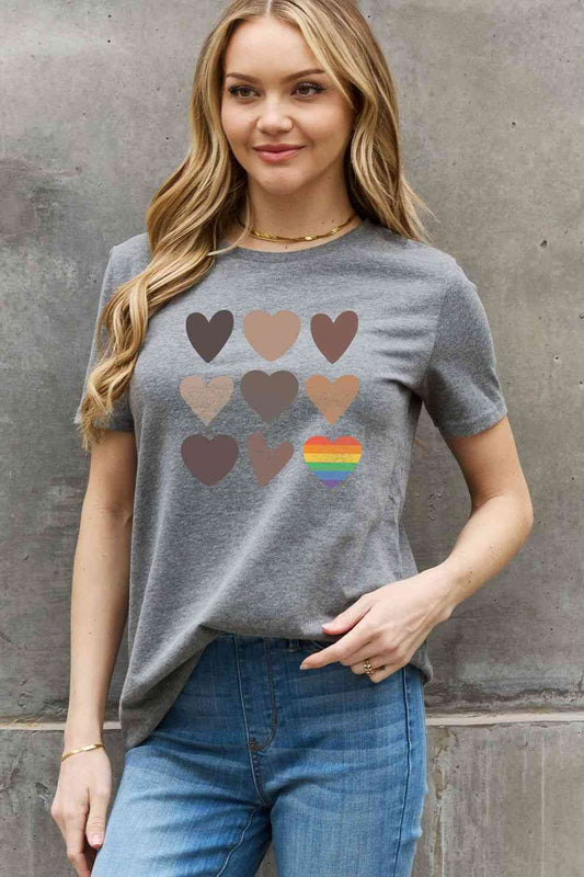 Simply Love Camiseta de algodón con gráfico de corazón de tamaño completo de Simply Love