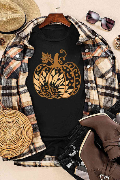 Camiseta con estampado de calabaza y manga corta con cuello redondo