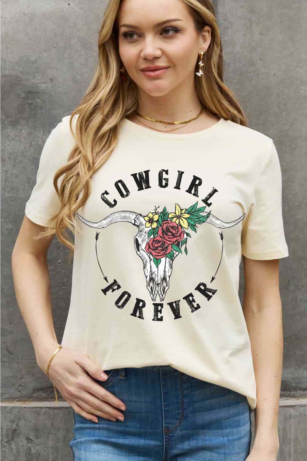 Camiseta de algodón con estampado COWGIRL FOREVER de tamaño completo de Simply Love