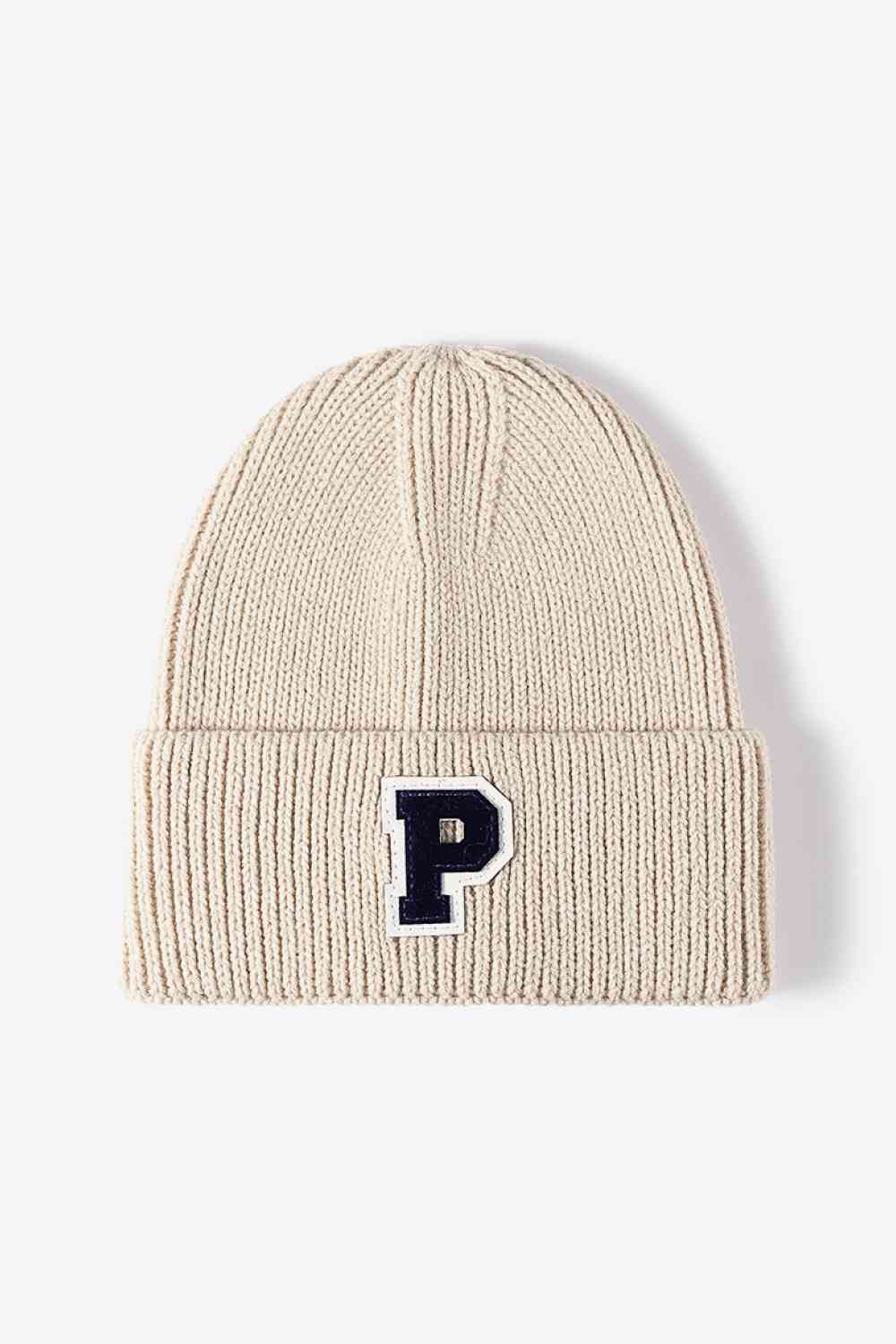 Gorro de punto con puños y parche de letras