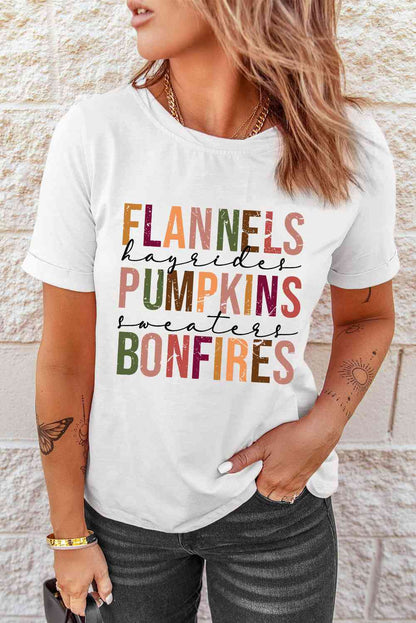 FLANNELS PUMPKINS BONFIRES グラフィック T シャツ