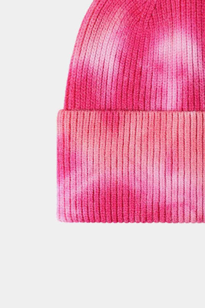 Gorro de punto acanalado con puños teñidos anudados