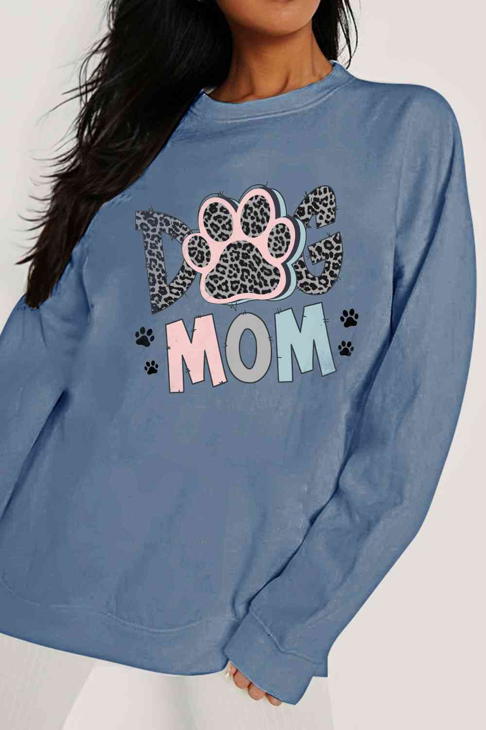 Simply Love Sudadera con estampado de DOG MOM de tamaño completo de Simply Love