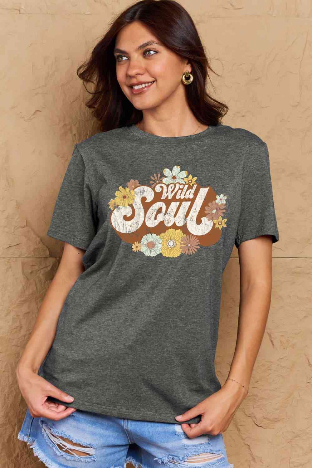 Camiseta de algodón con gráfico WILD SOUL de tamaño completo de Simply Love