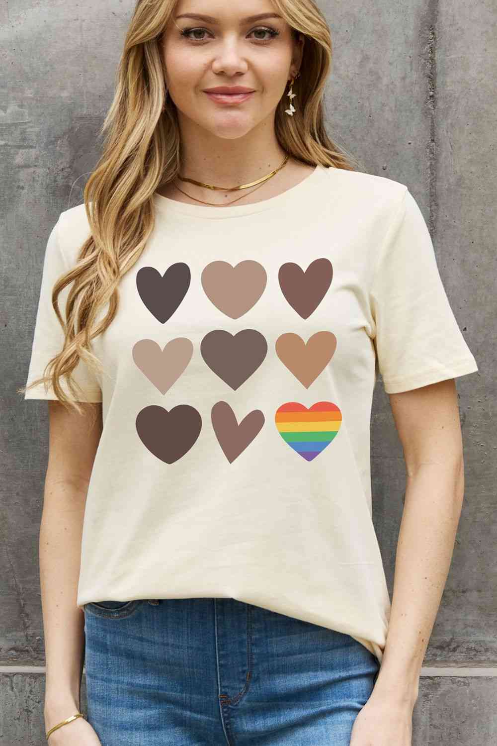 Simply Love Camiseta de algodón con gráfico de corazón de tamaño completo de Simply Love