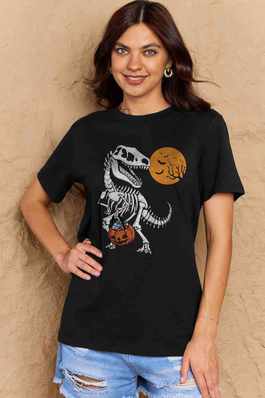 Camiseta de algodón con estampado de esqueleto de dinosaurio de tamaño completo de Simply Love