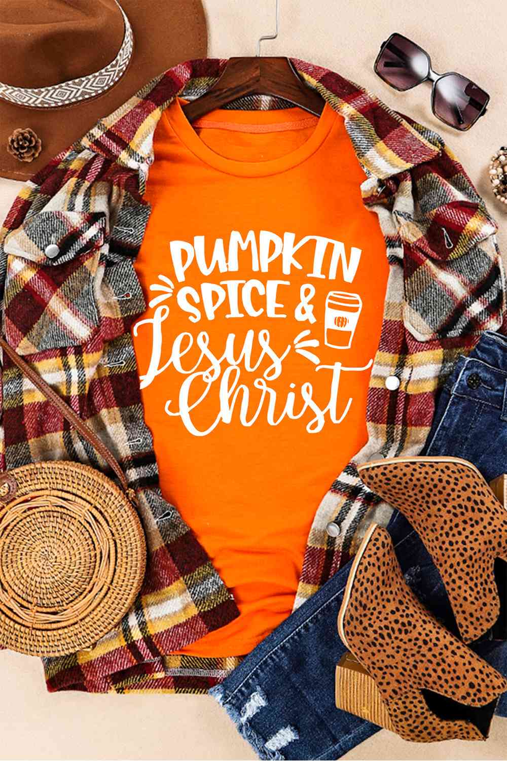 ラウンドネック半袖 PUMPKIN SPICE JESUS CHRIST Tシャツ